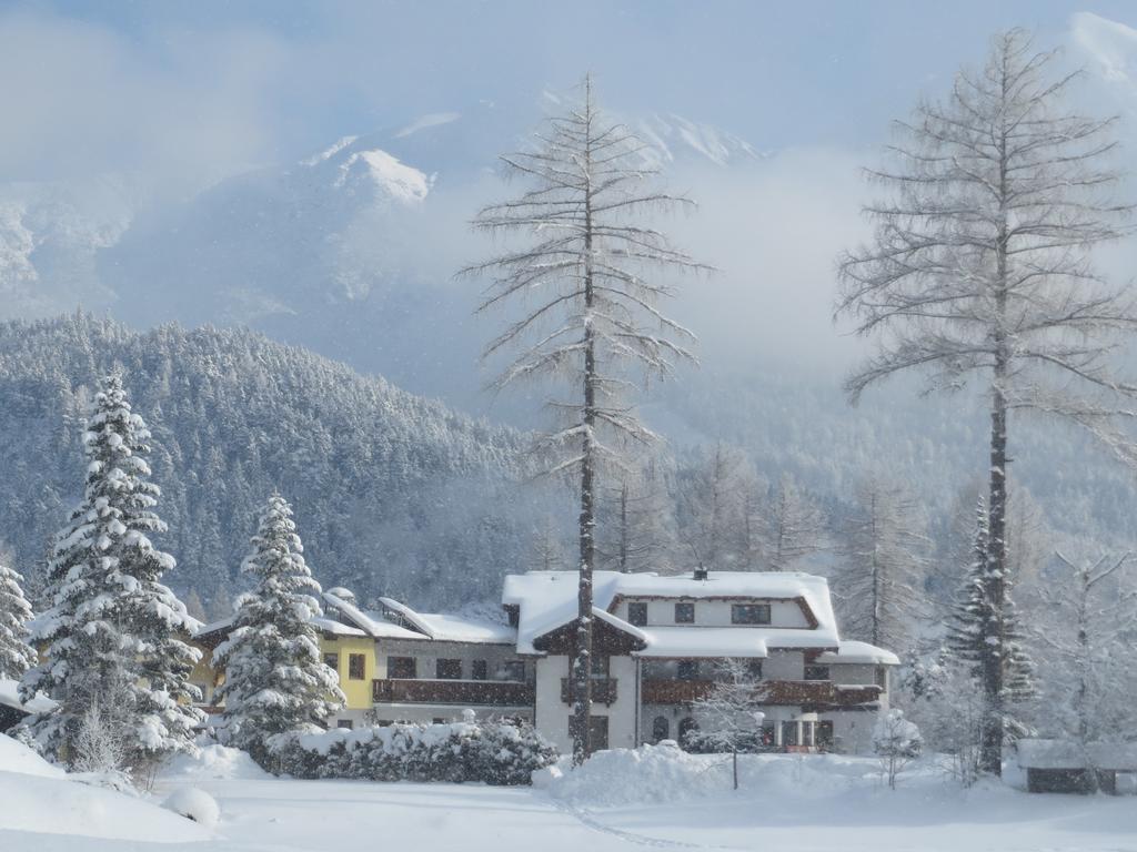 Landhaus Charlotte Am Geigenbuehel -Apartments Seefeld in Tirol Exterior photo