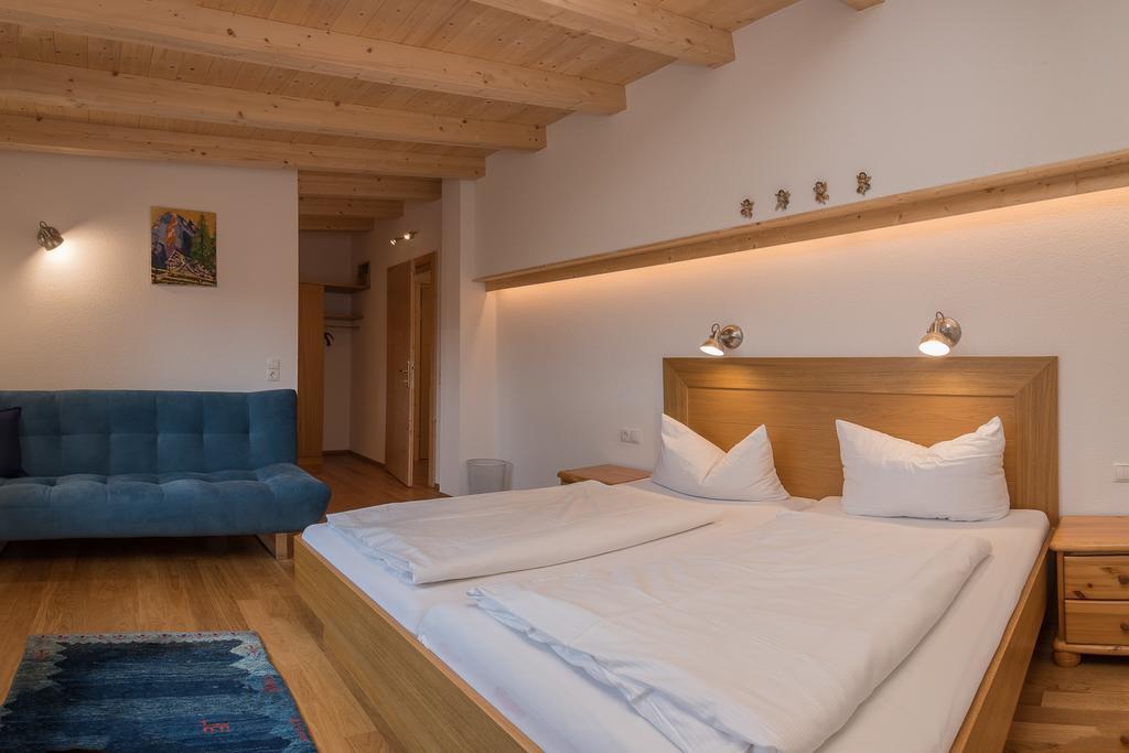 Landhaus Charlotte Am Geigenbuehel -Apartments Seefeld in Tirol Exterior photo